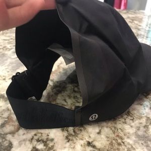 Lululemon black hat